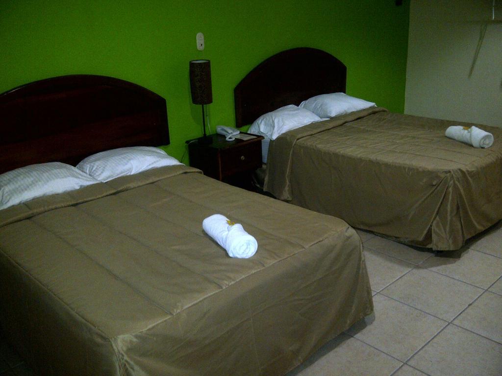 Hotel Cibeles La Ceiba Oda fotoğraf
