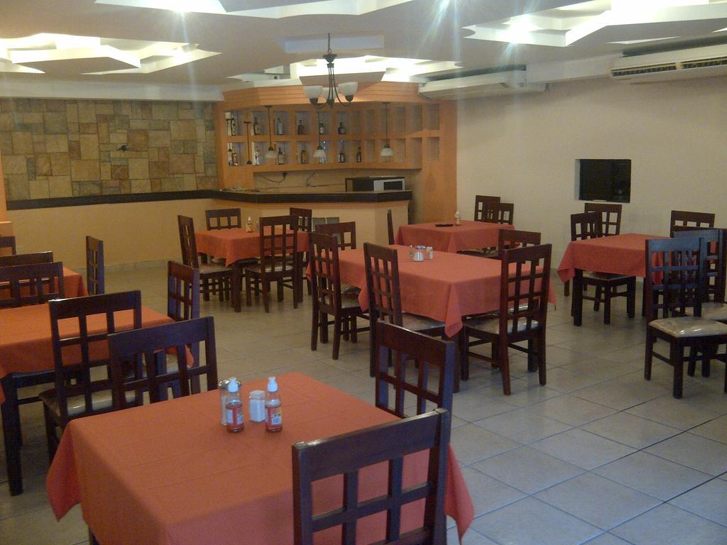 Hotel Cibeles La Ceiba Dış mekan fotoğraf