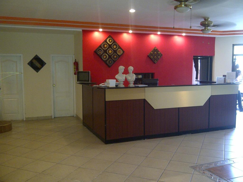 Hotel Cibeles La Ceiba Dış mekan fotoğraf